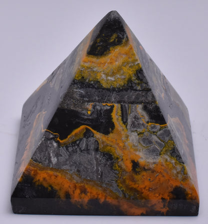 BUMBLEBEE JASPER CRYSTAL PYRAMID CARVING 5 CM P754