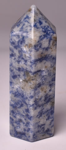 SODALITE CRYSTAL POINT/ GENERATOR P570